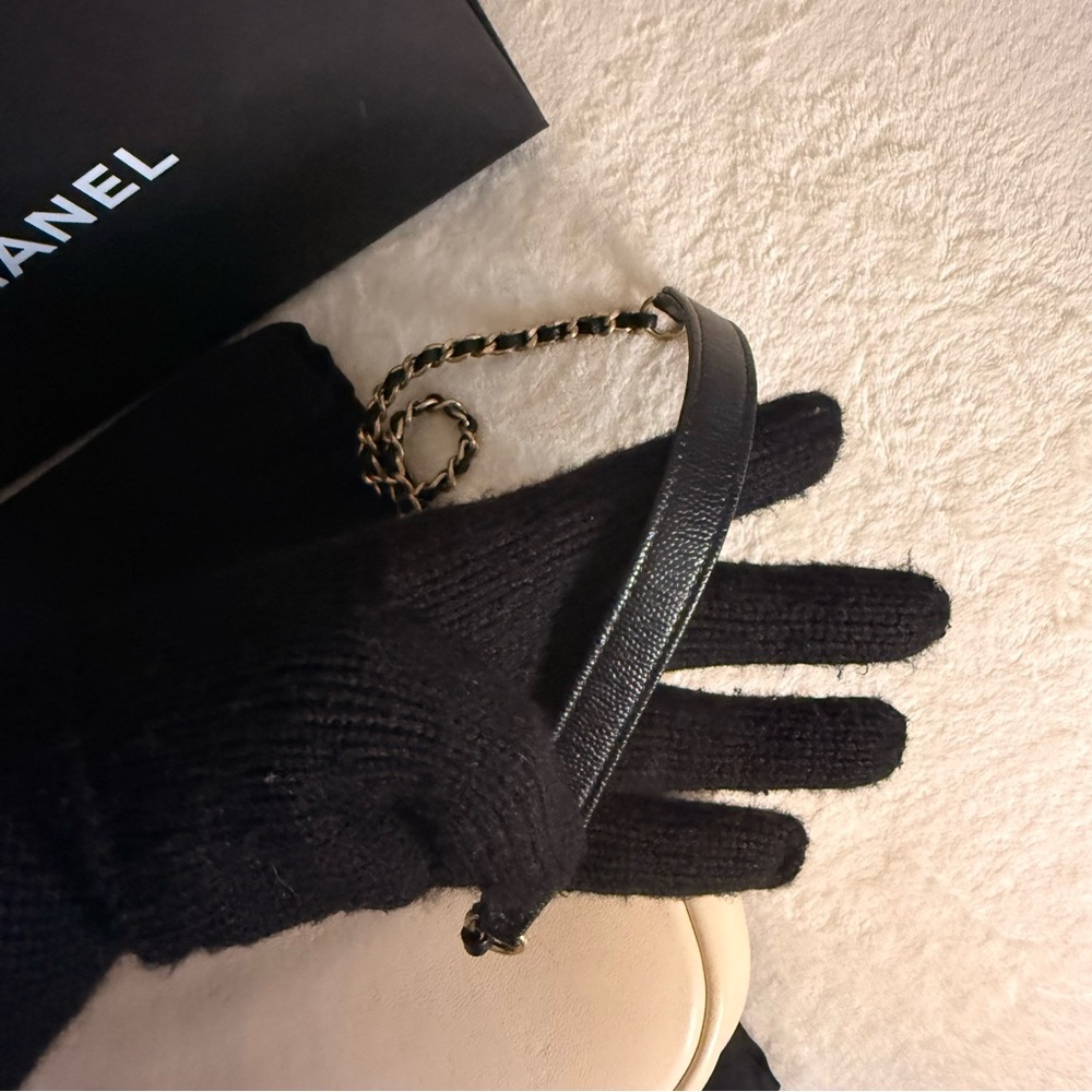Chanel Lovely Chains Small Flap Bag Beige and Black - Picture 13 of 16
